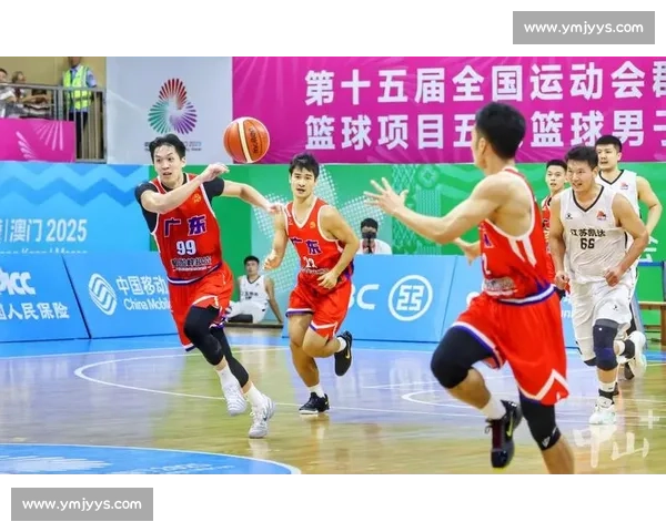 篮球比赛最新消息引爆赛场焦点对决悬念再起强队巅峰碰撞胜负难料