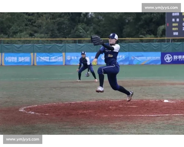 垒球比赛精彩回顾与策略分析，助你提升竞技水平与团队协作能力 - 副本 (2)